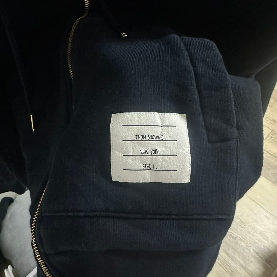 톰브라운 백삼선 후드집업 1사이즈 [90~95] 상품이미지5