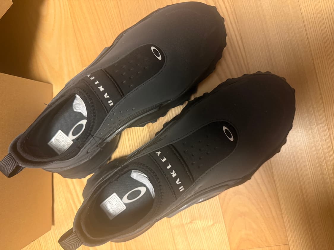 265) 오클리 엣지 아이콘 블랙아웃 스니커즈 신발 상품이미지4
