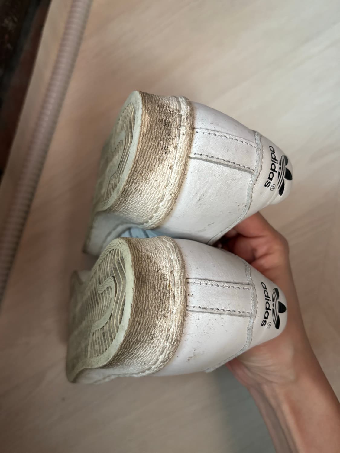 아디다스 슈퍼스타 220 상품이미지6