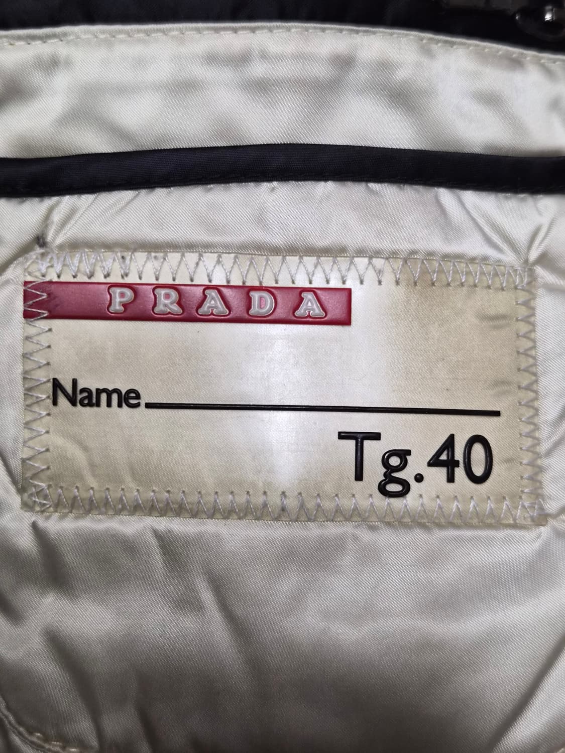 (정품) 프라다 삼각 로고 패딩 40사이즈 (명품 여성 자켓 점퍼) 상품이미지6