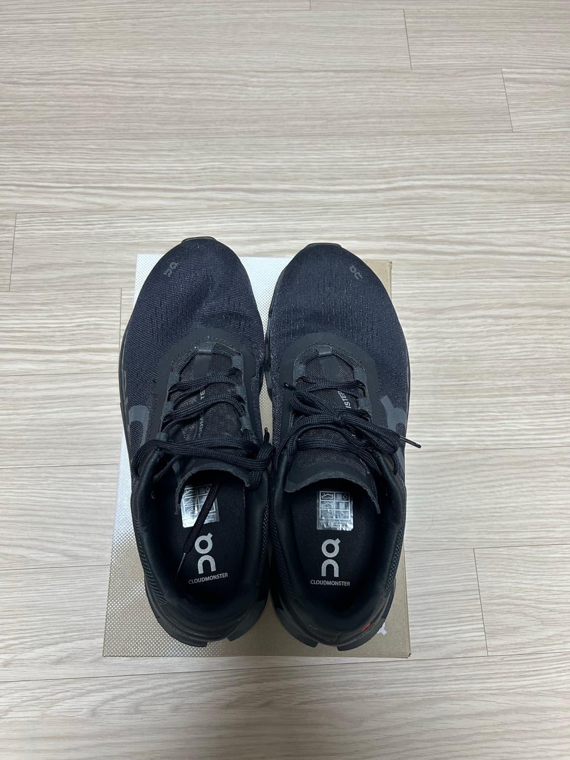 On 러닝 클라우드몬스터 올블랙 275 상품이미지2