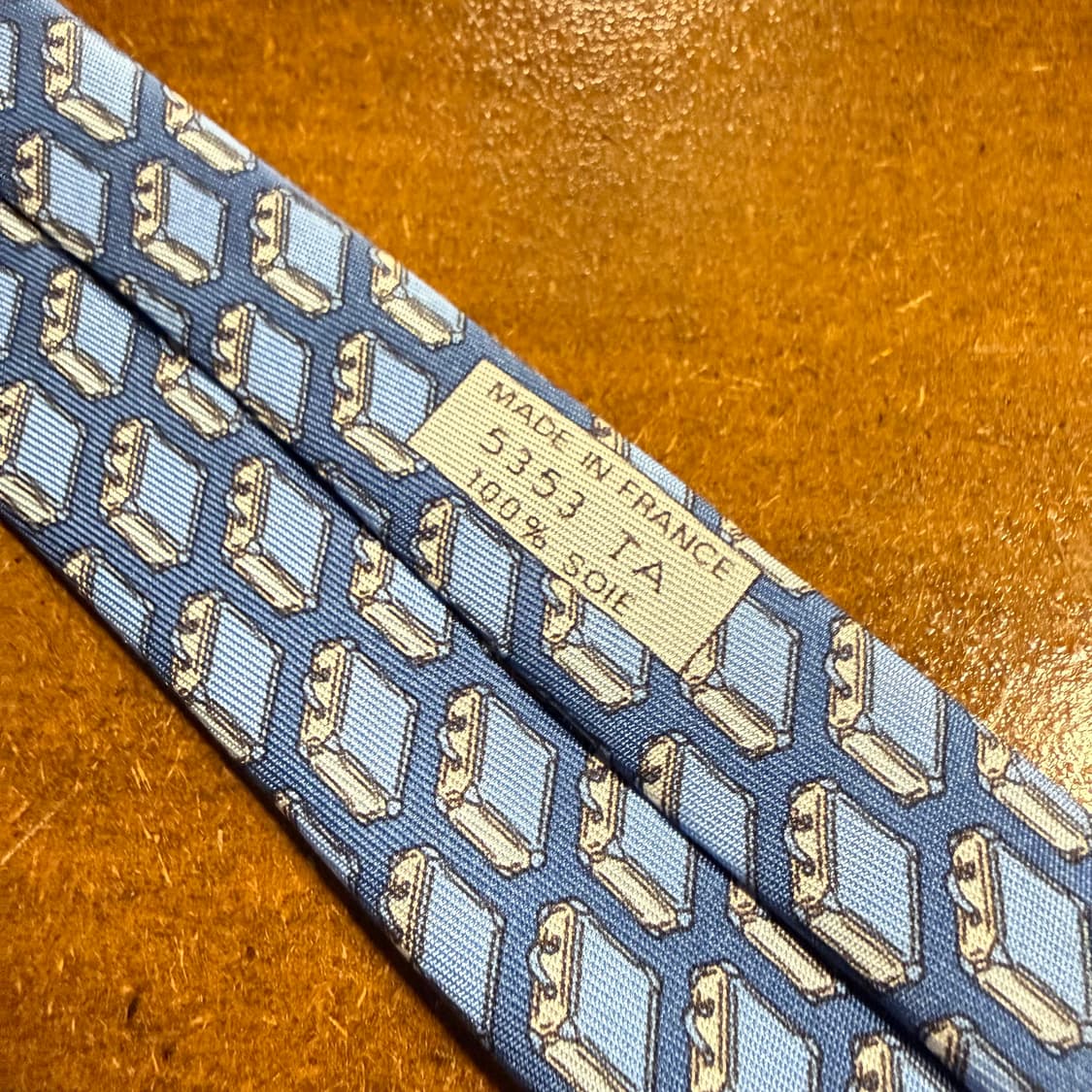 에르메스 HERMES 블루 수트케이스 패턴 실크 넥타이 상품이미지4