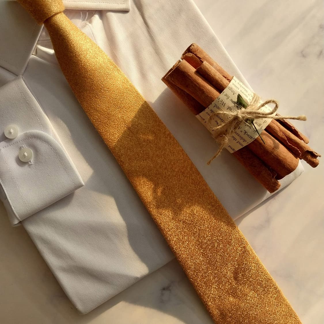 에스 티 듀퐁 실크 골드 텍스처 넥타이 8cm A+등급 K1426
 상품이미지8