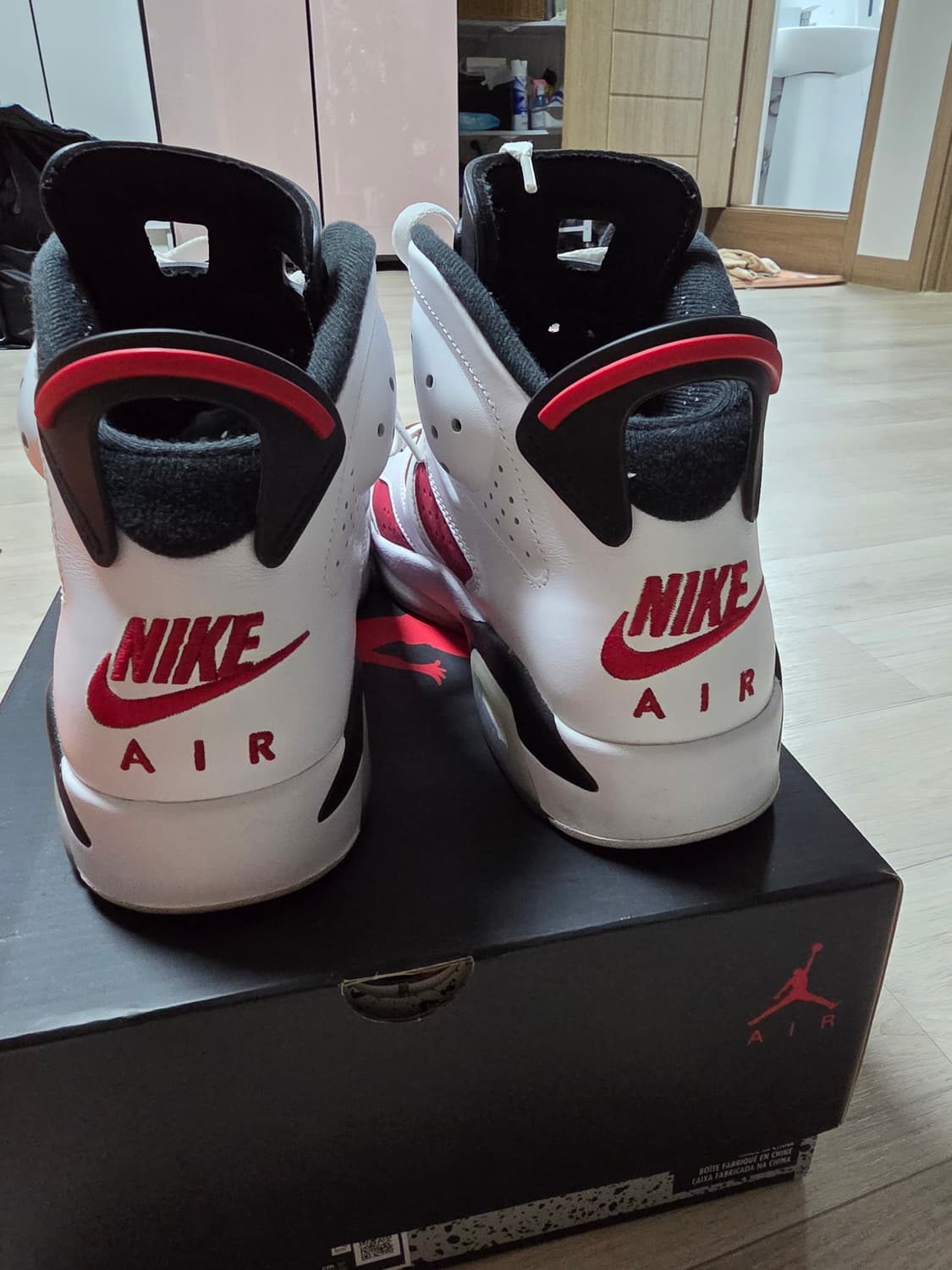 조던 6 레트로 카마인 사이즈265 상품이미지4