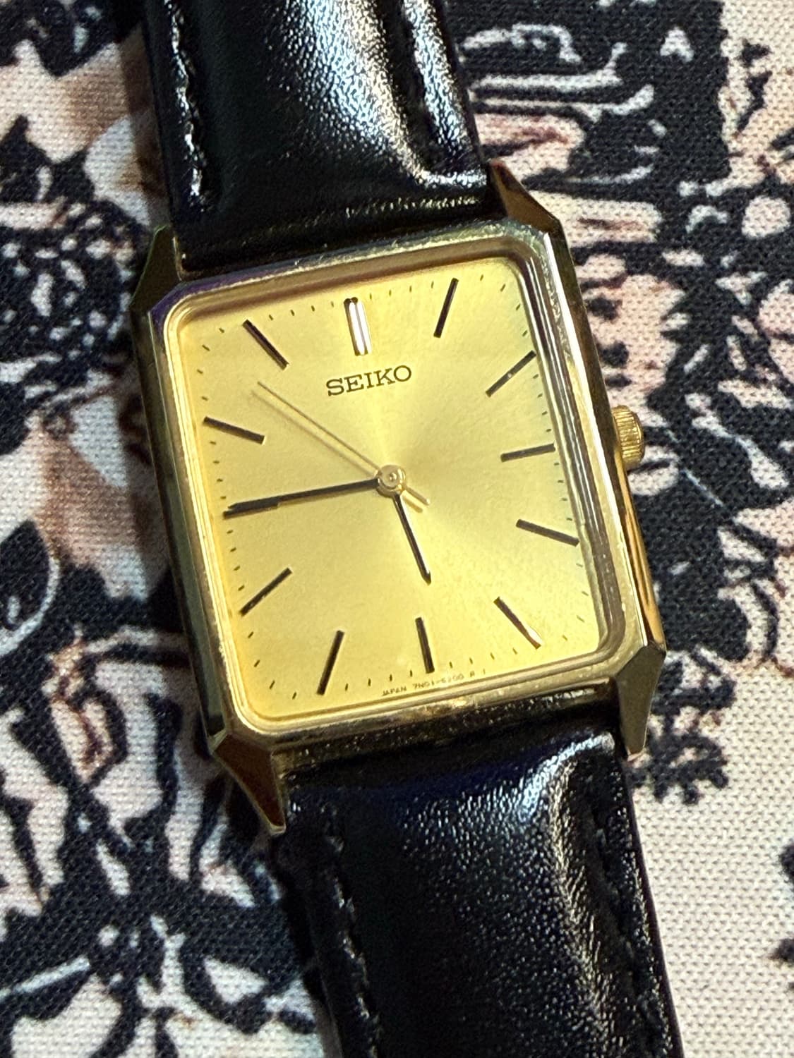 SEIKO 빈티지 쿼츠 시계 상품이미지2