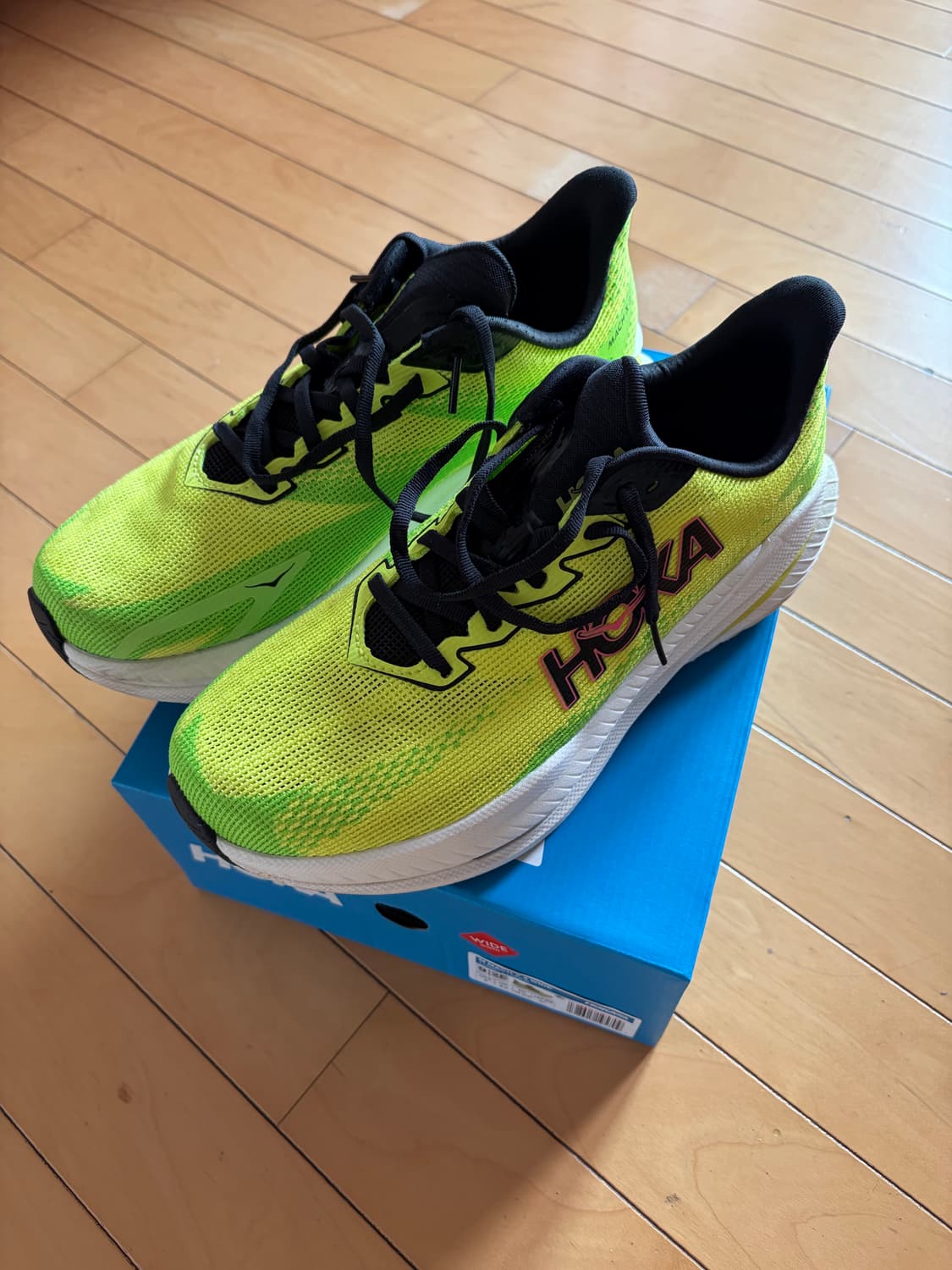 호카 MACH X 3 WIDE 270사이즈 상품이미지1