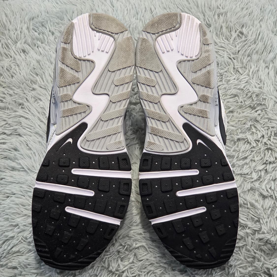 8q-25:나이키 에어맥스 CD5432-101화이트블랙(24cm)-A급 상품이미지9