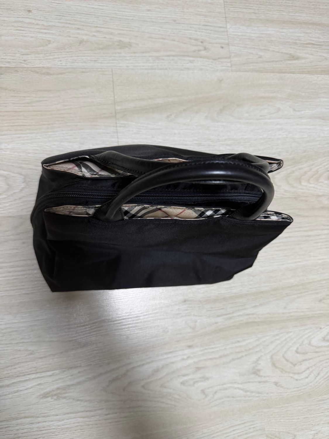 버버리 토트백 블루라벨 상품이미지1