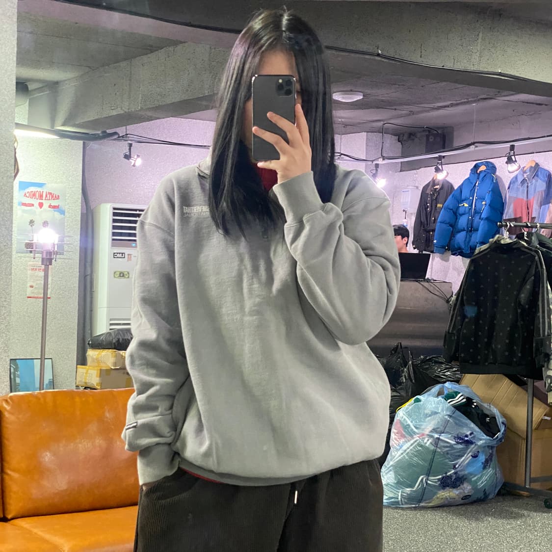 디스이즈네버댓  빅로고 그레이 반집업 맨투맨 B3486 상품이미지1