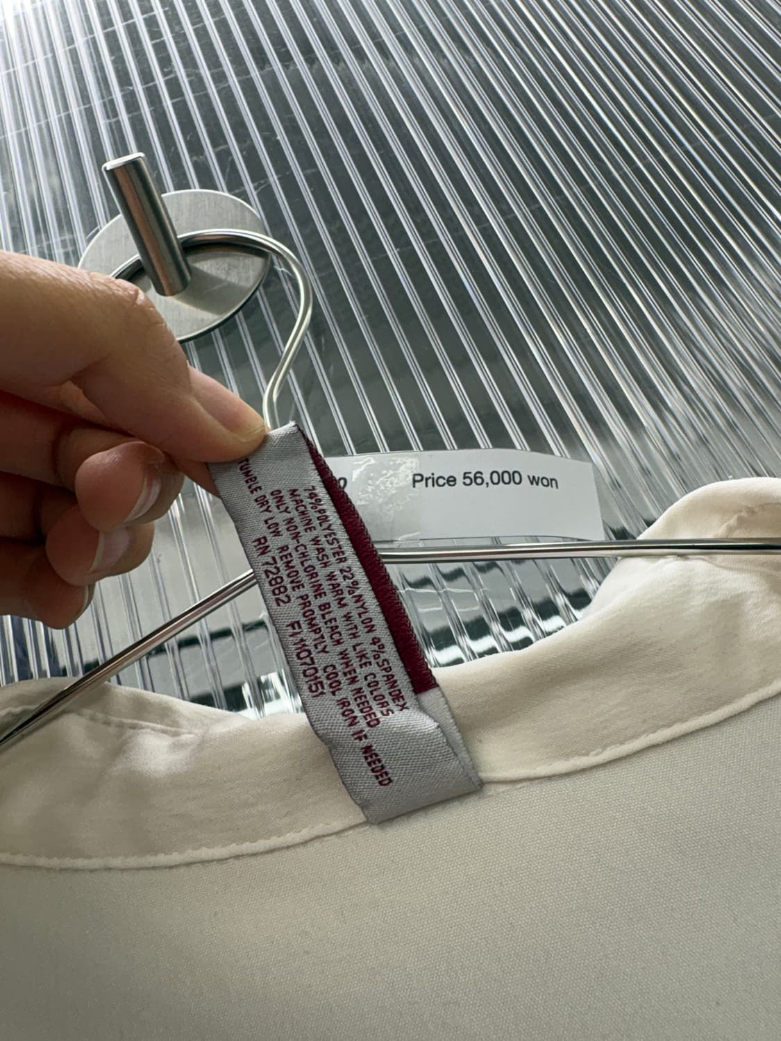 웨이스트 턱 화이트 셔츠 상품이미지4