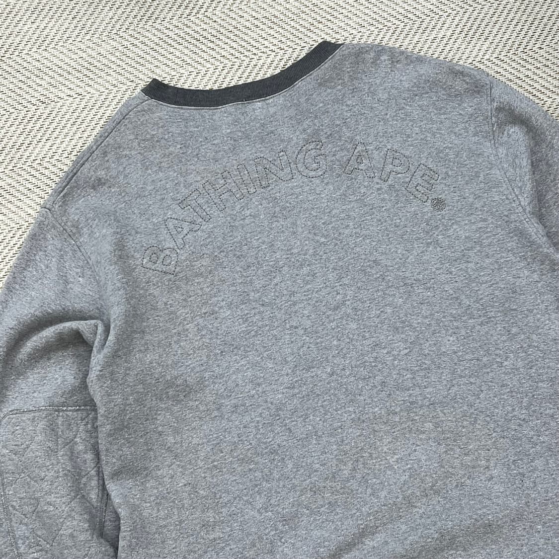 베이프 원포켓 패치 맨투맨 r2532 상품이미지4