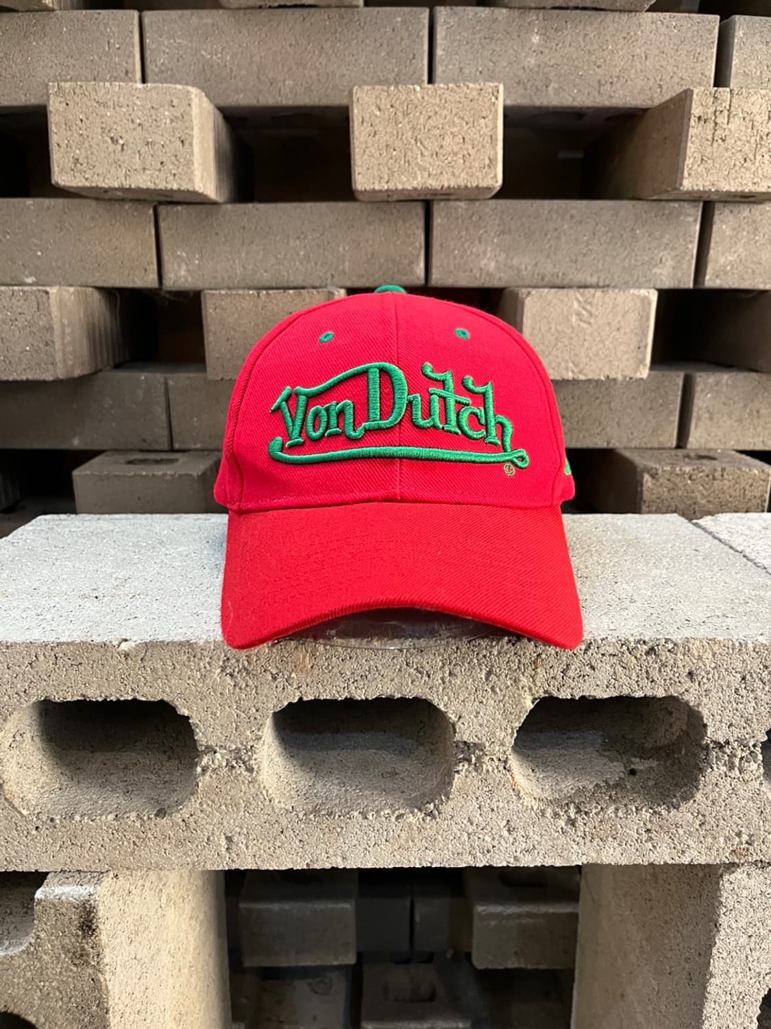 본 더치 그린 로고 레드 캡 상품이미지1
