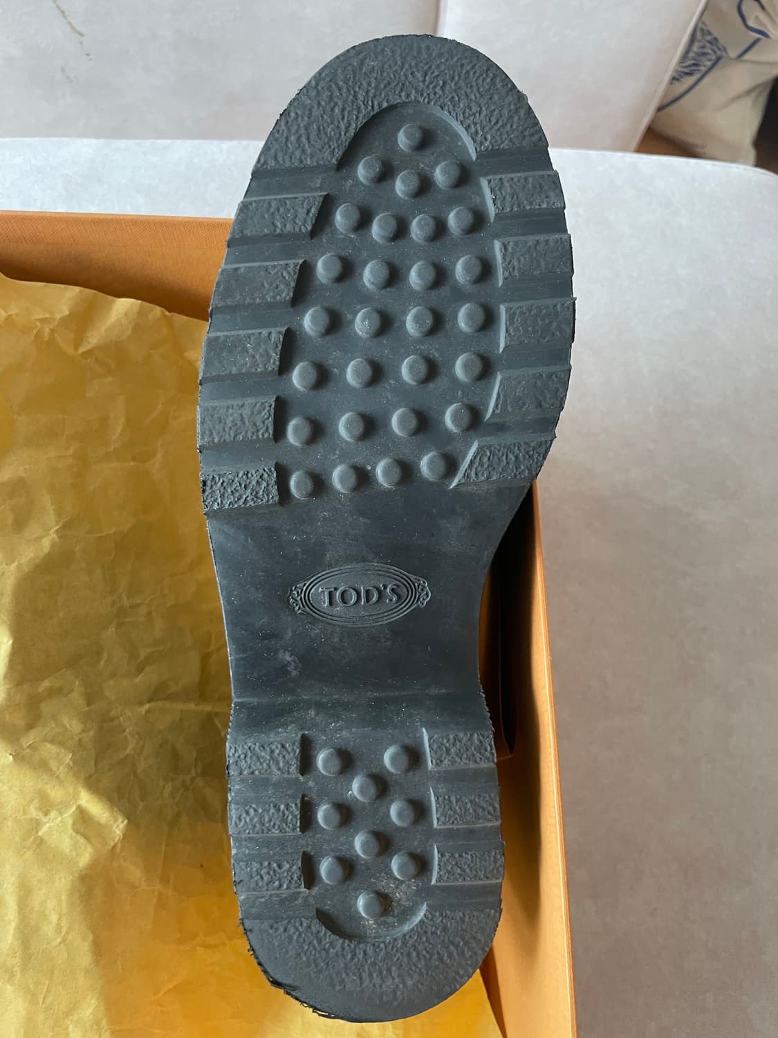 Tod’s 토즈 청키 럭 솔 페니로퍼 37.5  상품이미지4
