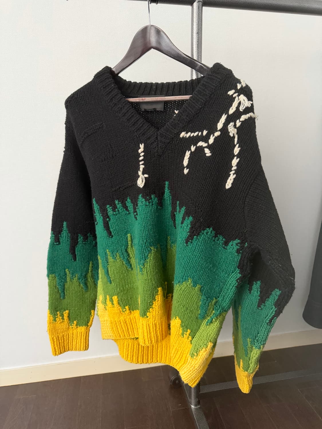 19fw 프라다 핸드메이드 V넥 니트 52 상품이미지2