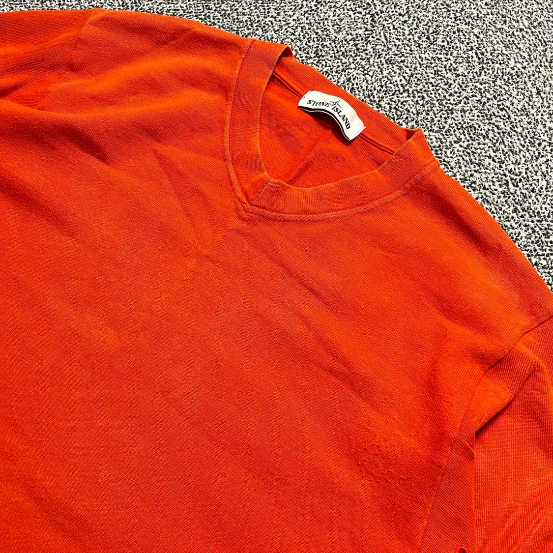 스톤 아일랜드(Stone Island) 오렌지 크루넥 니트 상품이미지2