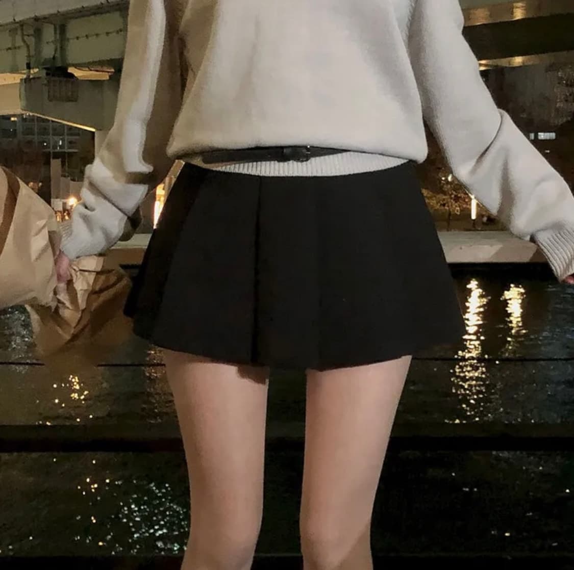 베이델리 루스 A라인 앵글 플리츠 스커트 블랙 상품이미지1