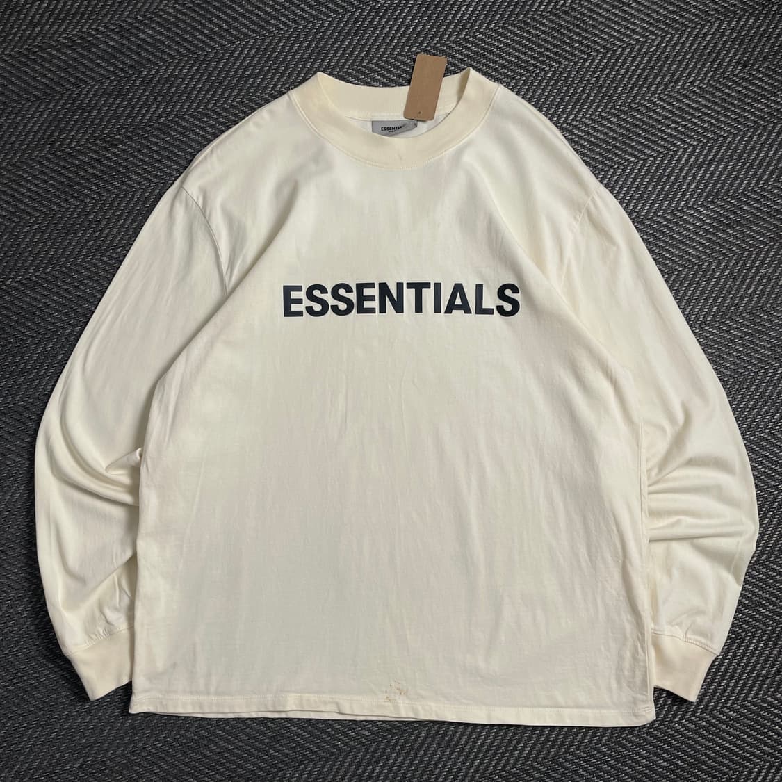 피어오브갓 에센셜 빅로고 박시핏 롱슬리브y 4990 상품이미지2