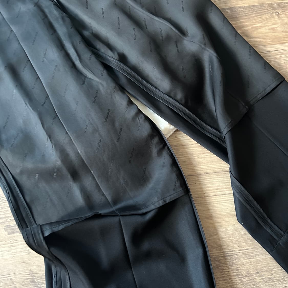 발렌시아가 인사이드아웃 테일러드 팬츠 상품이미지3