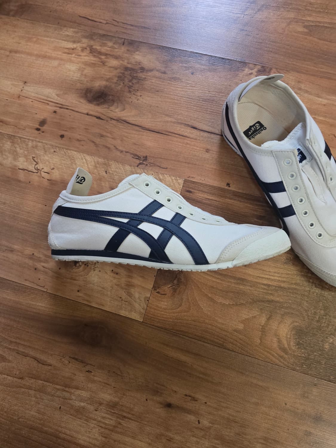 오니츠카  타이거 운동화 판매합니다  상품이미지2