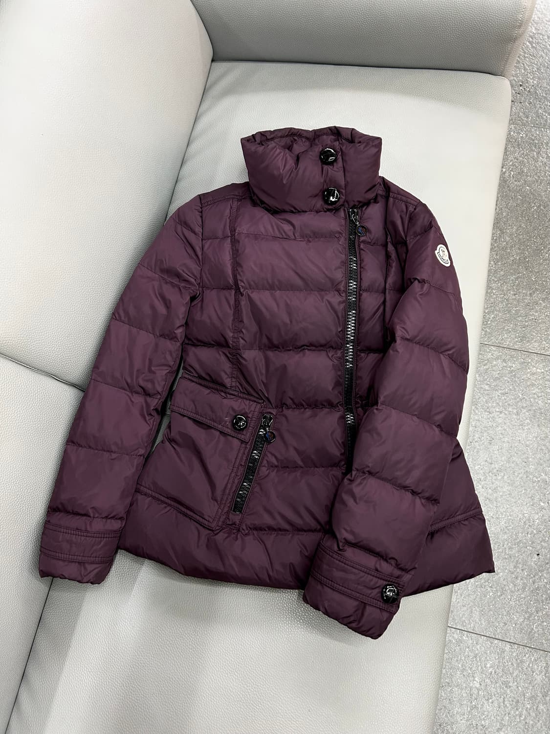 몽클레어 정품 버건디 다운패딩(00/44) 상품이미지3