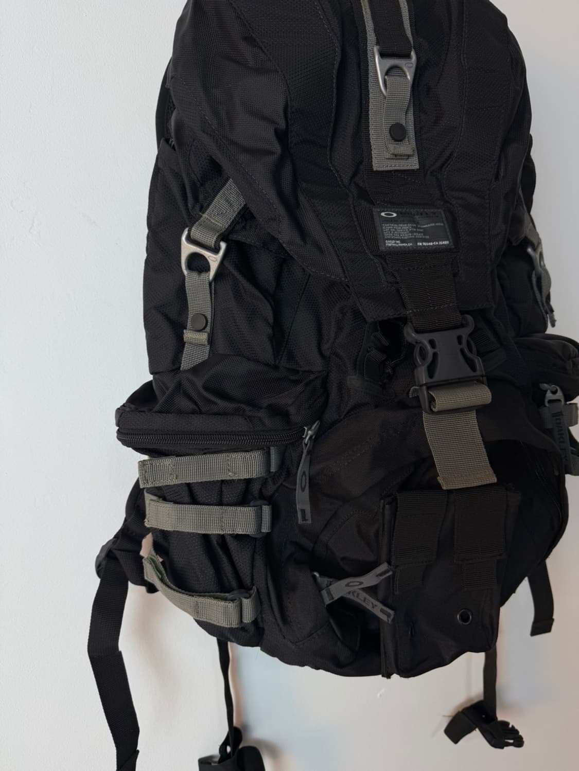 오클리 택티컬 필드 기어 백팩 상품이미지4