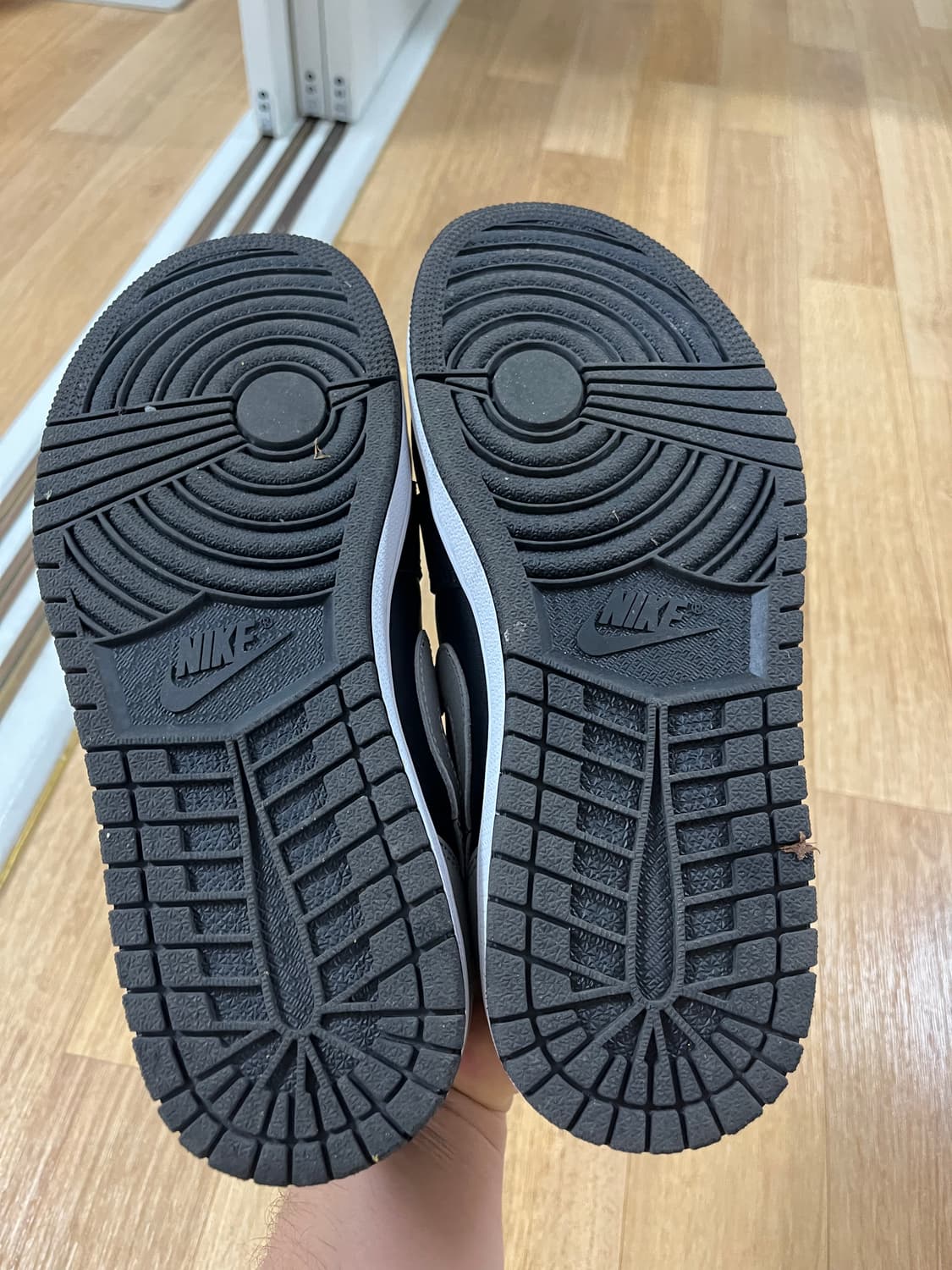 나이키 조던1 로우 쉐도우 og 260 상품이미지3