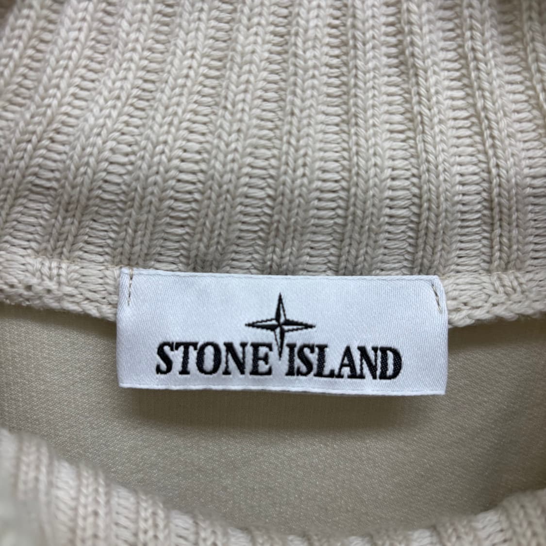 [XL]스톤아일랜드 와펜패치 니트 상품이미지3