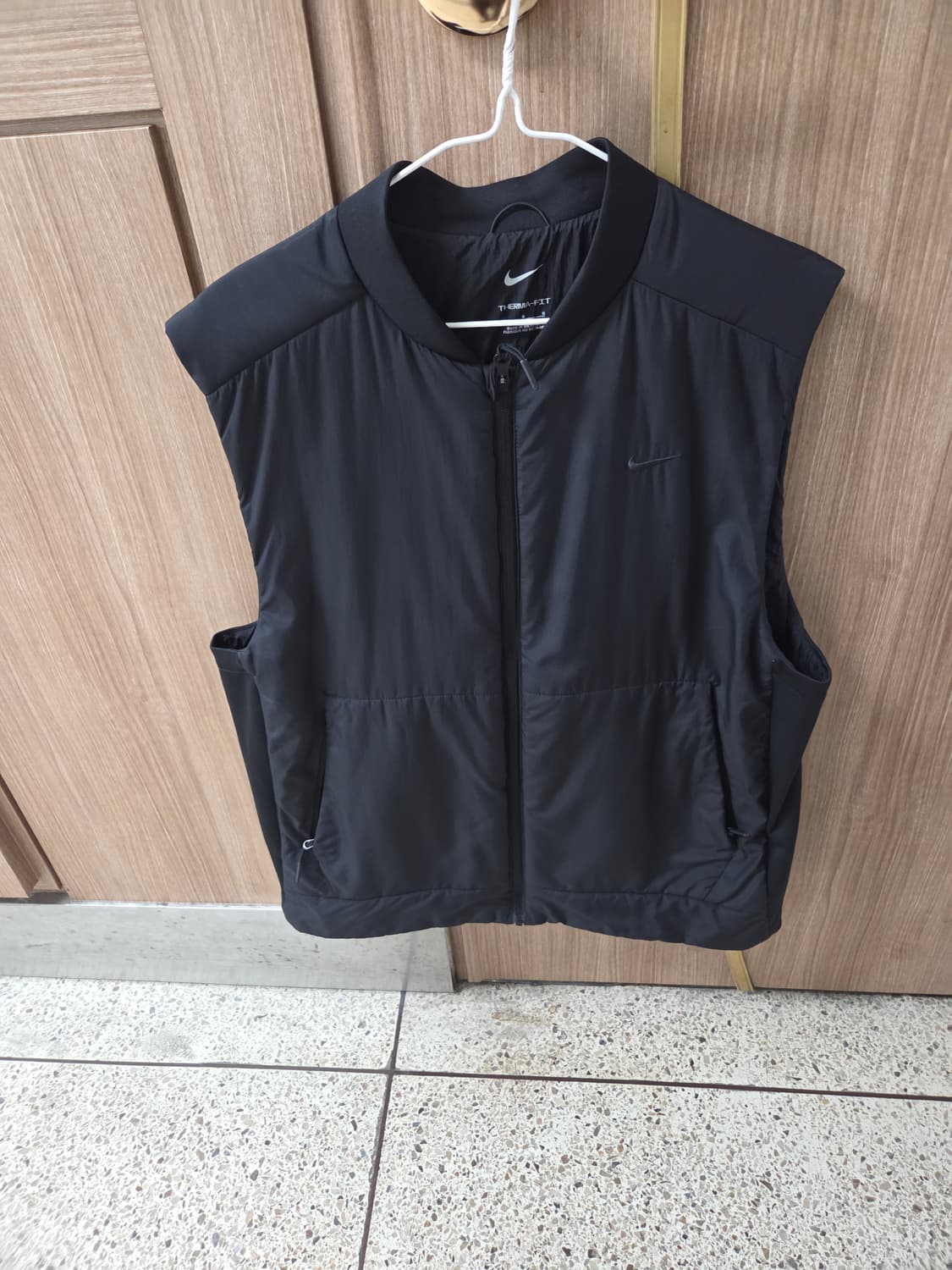 나이키 솔로 스우시 조끼 L 상품이미지1