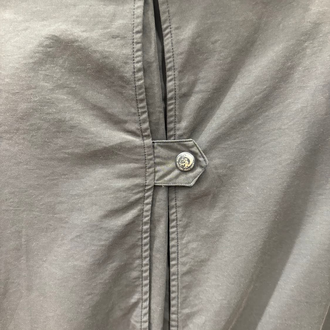 디젤 하이넥 코튼 나일론 롱 자켓 후드 내장 프론트 스냅 디테일 차콜 상품이미지7