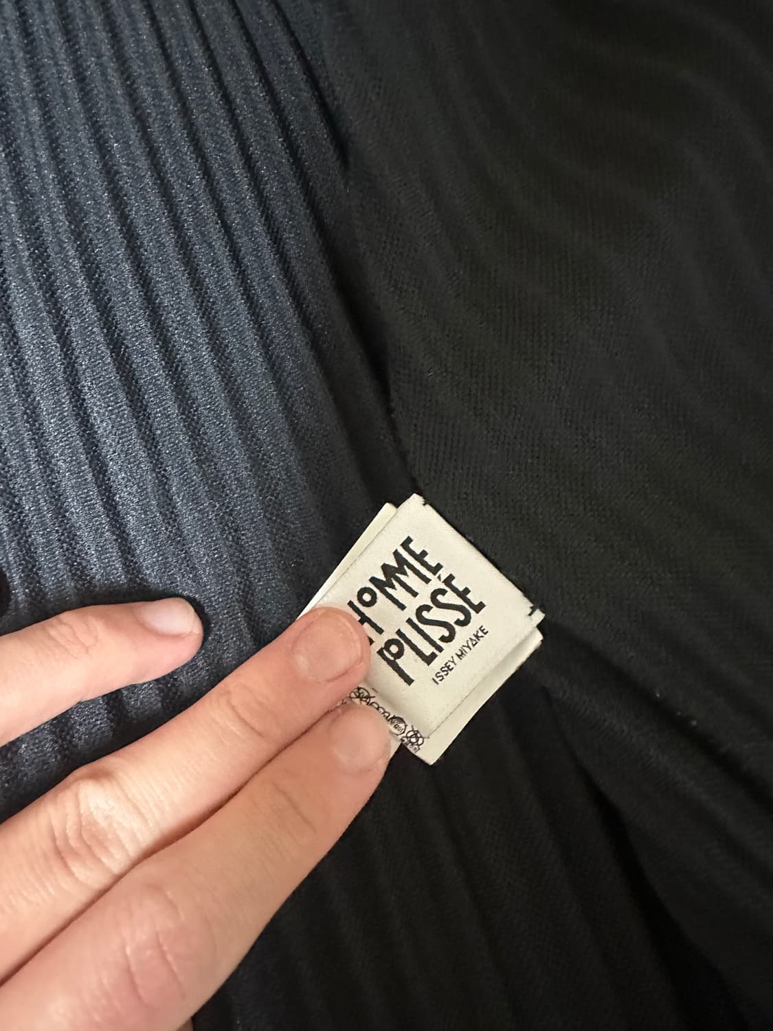 이세이미야케 옴므플리세 3사이즈 니트집업 상품이미지3