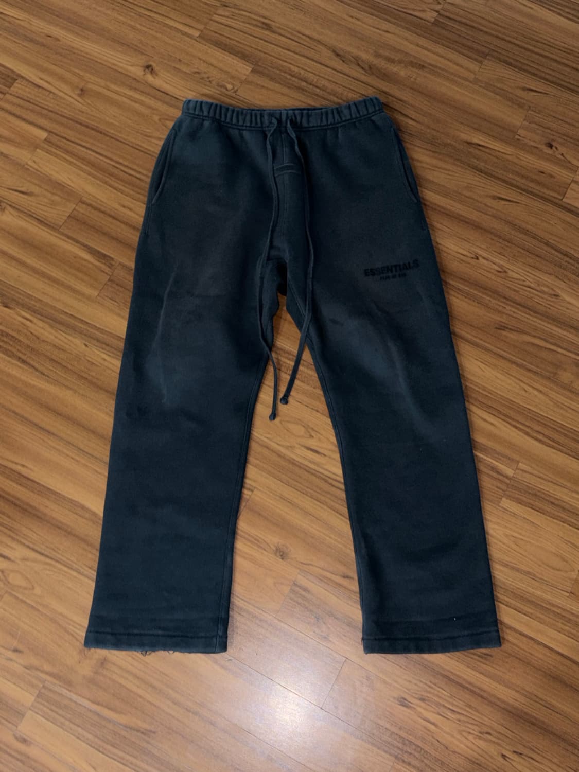 에센셜 스웨트팬츠 블랙 M 상품이미지1