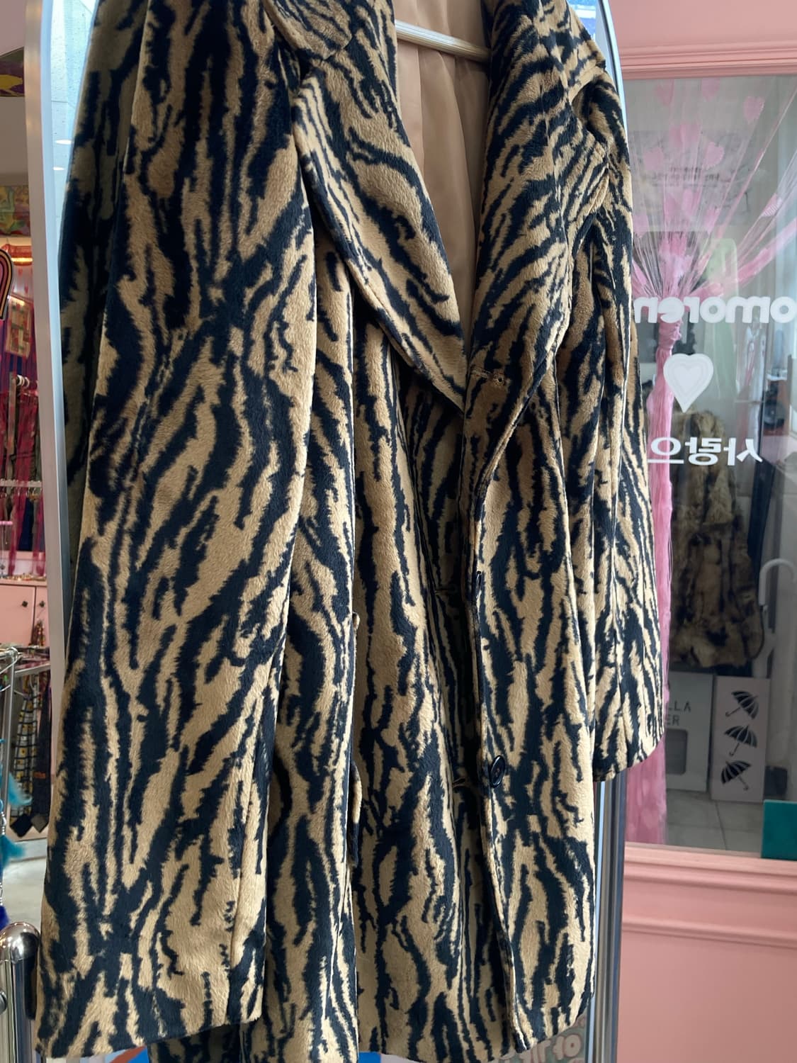 빈티지 벨벳 레오파드 미디 코트 상품이미지3