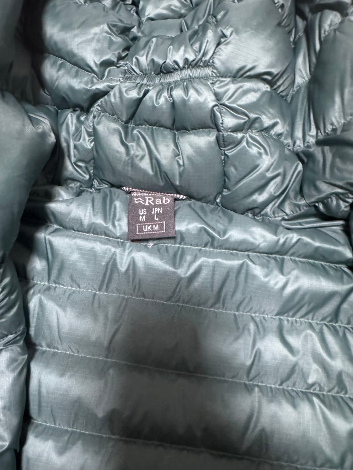 새상품급 랩 경량패딩 m 판매  상품이미지5