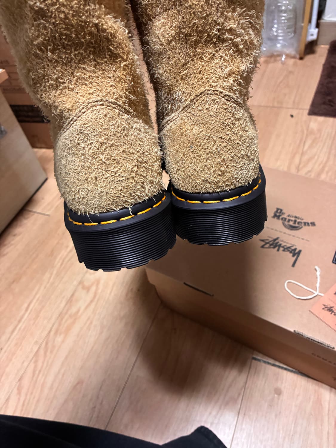 닥터마틴x스투시 데콘 스웨이드 엔지니어부츠 상품이미지4