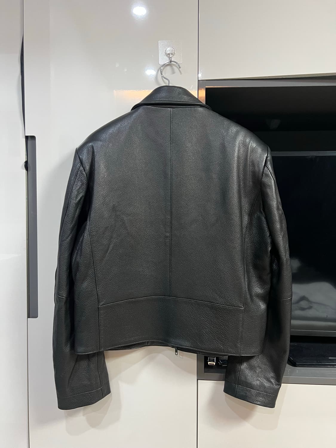 노이어 고트 슈렁큰 레더 자켓_블랙 50 상품이미지2
