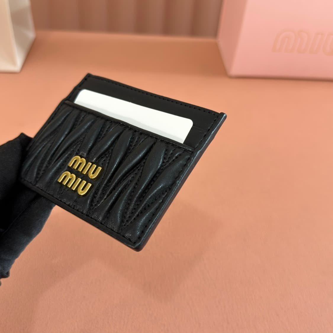 미우 미우 마테라쎄 나파 가죽 카드 홀더 블랙 상품이미지4