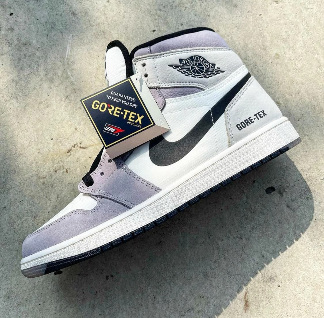 [275]조던1 하이 고어텍스 세일  상품이미지3