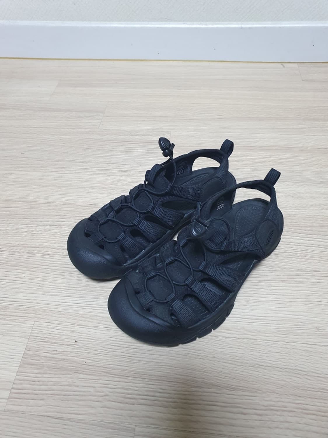킨 뉴포트 H2 블랙 샌들 245 상품이미지4