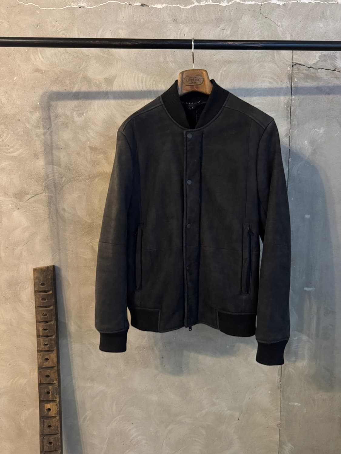 띠어리 램스킨 시어링 자켓 100 상품이미지1