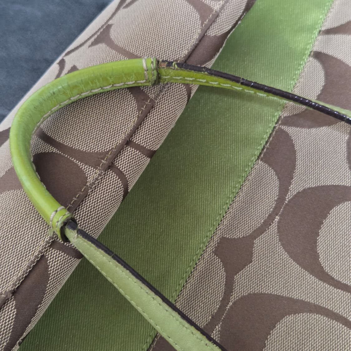 코치 시그니처그린숄더백 상품이미지6