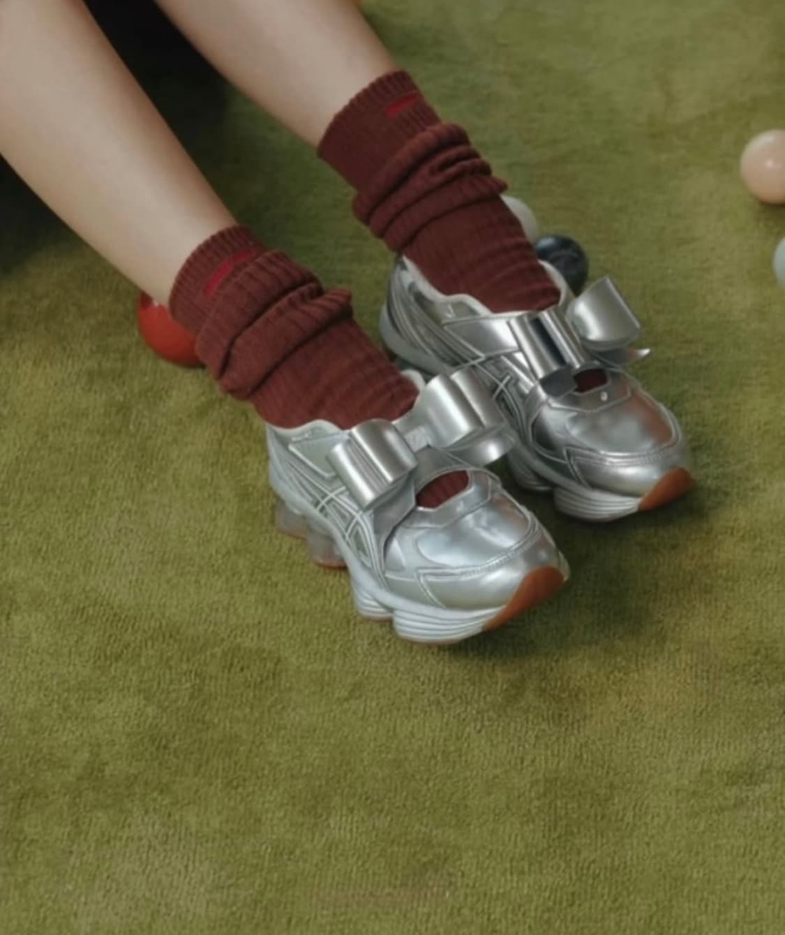 아식스 x 슈슈통 젤 키네틱 플루언트 퓨어 실버 화이트 상품이미지2