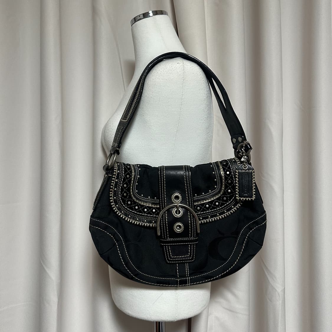 코치 웨스턴 숄더백 상품이미지4