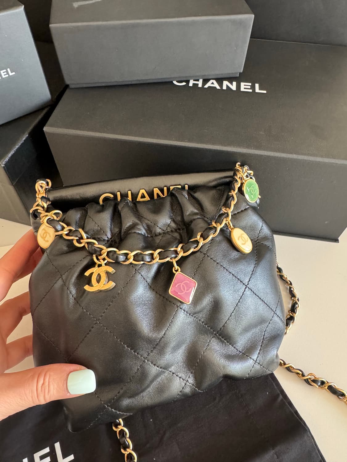 샤넬 22 미니백  상품이미지2