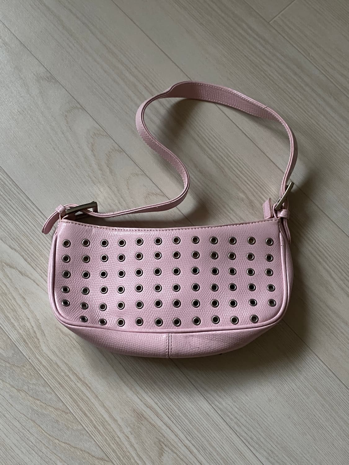 빈티지 스터드 핑크레더백 상품이미지1