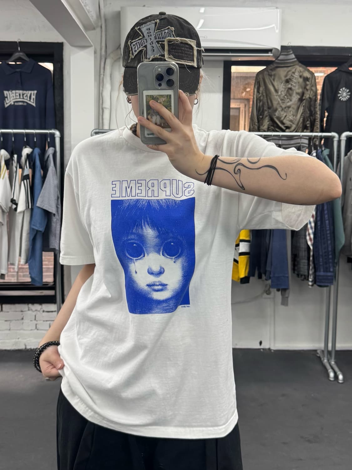 슈프림 마가렛 킨 티어드롭 티셔츠 상품이미지1