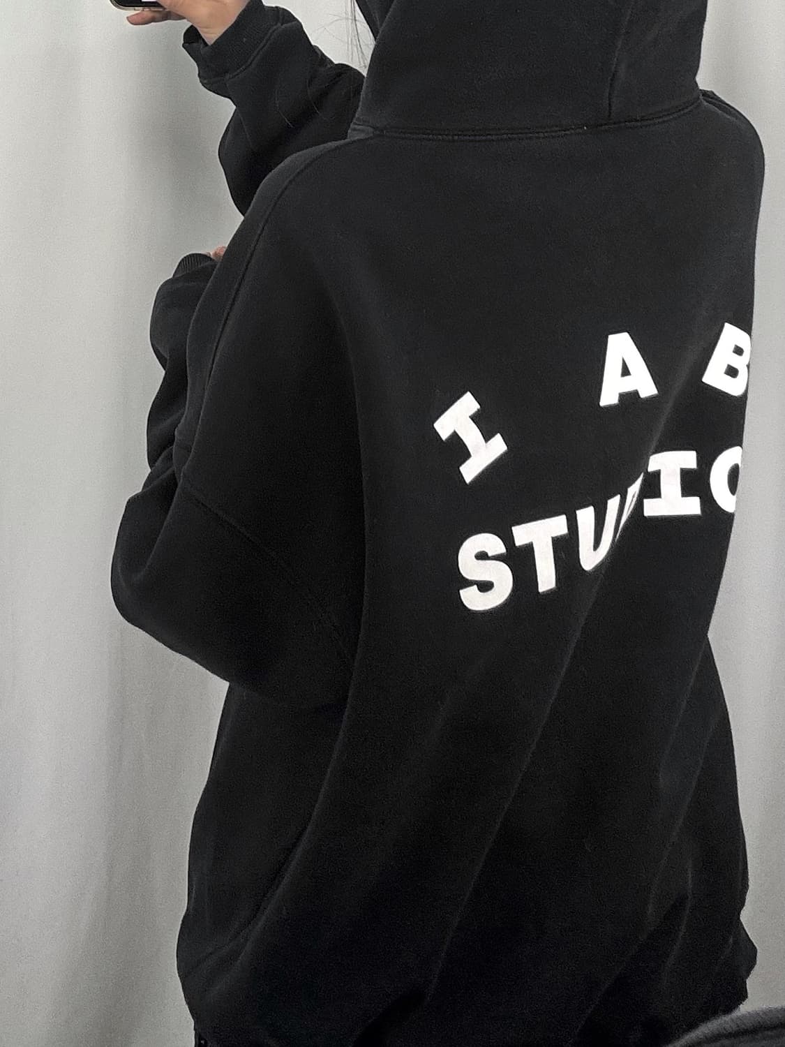 아이앱 스튜디오 로고 블랙 후드티 상품이미지1