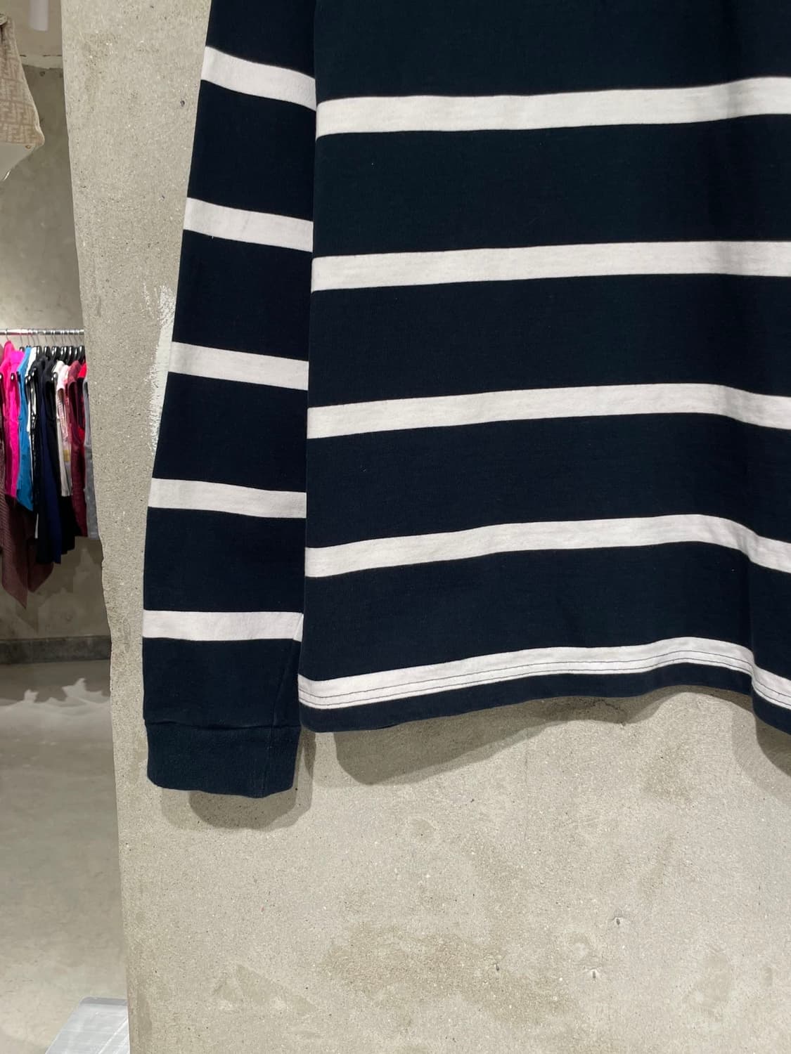 버버리 빅 기마로고 스트라이프 럭비티 상품이미지4