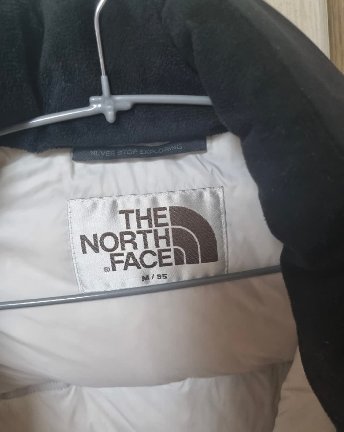 노스페이스 화이트 라벨 눕시 지구본 패딩 M 상품이미지3