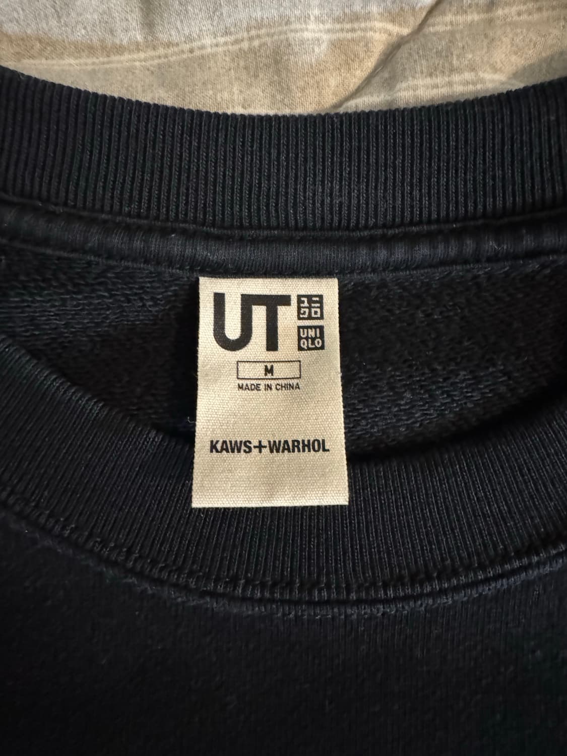 유니클로 카우스 워홀 콜라보 맨투맨 상품이미지4