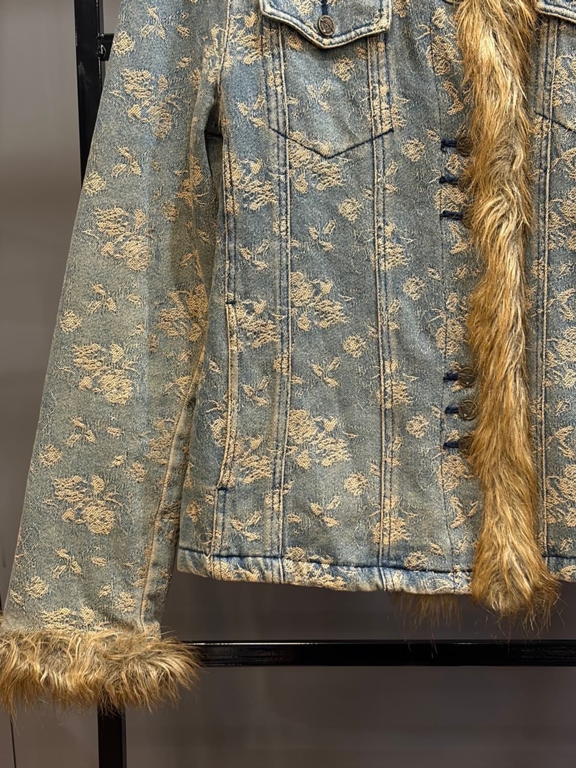 (L) 블랫리벳 빈티지 디테일 퍼 데님 자켓 7.5  상품이미지5